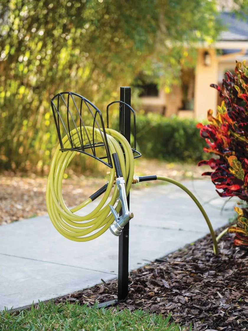 Gothic Hose Hanger - Image 2